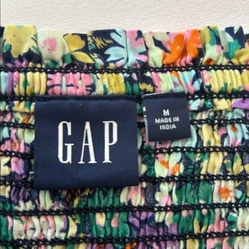 GAP Multicolor Floral Smocked Blouse size medium - Picture 7 of 8